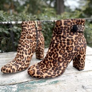 Ann Taylor leopard animal print calf hair boots Womens  7.5